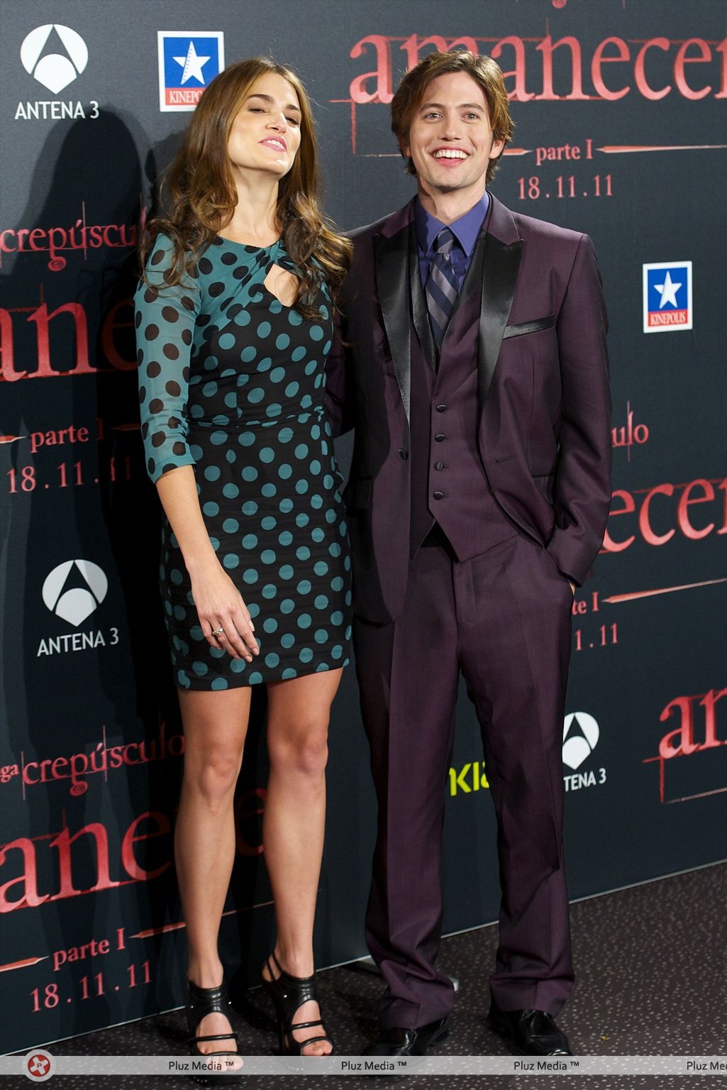 Nikki and Jackson to promote 'The Twilight Saga Breaking Dawn - Part 1' | Picture 112736